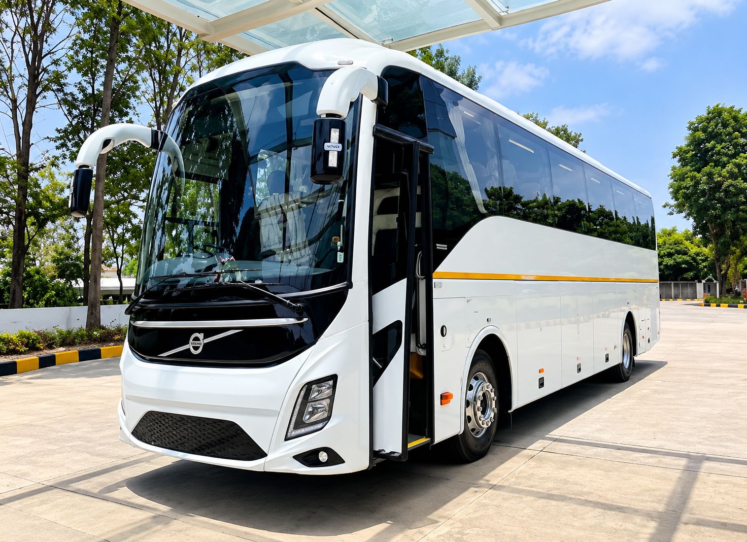 Luxury AC coach for group travel in Kerala